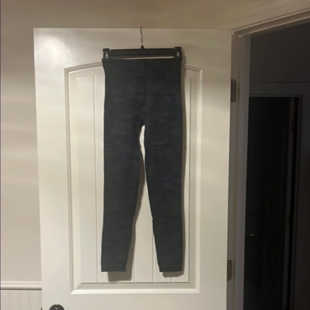 Spanx Camo leggings